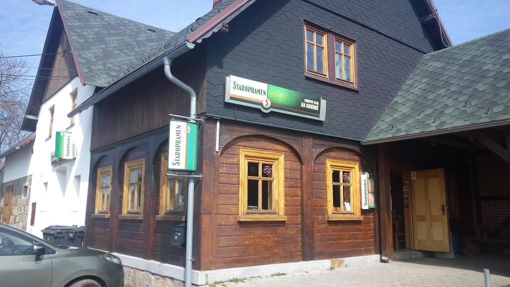 Country Club Konirna Hotel Sluknov Exterior photo